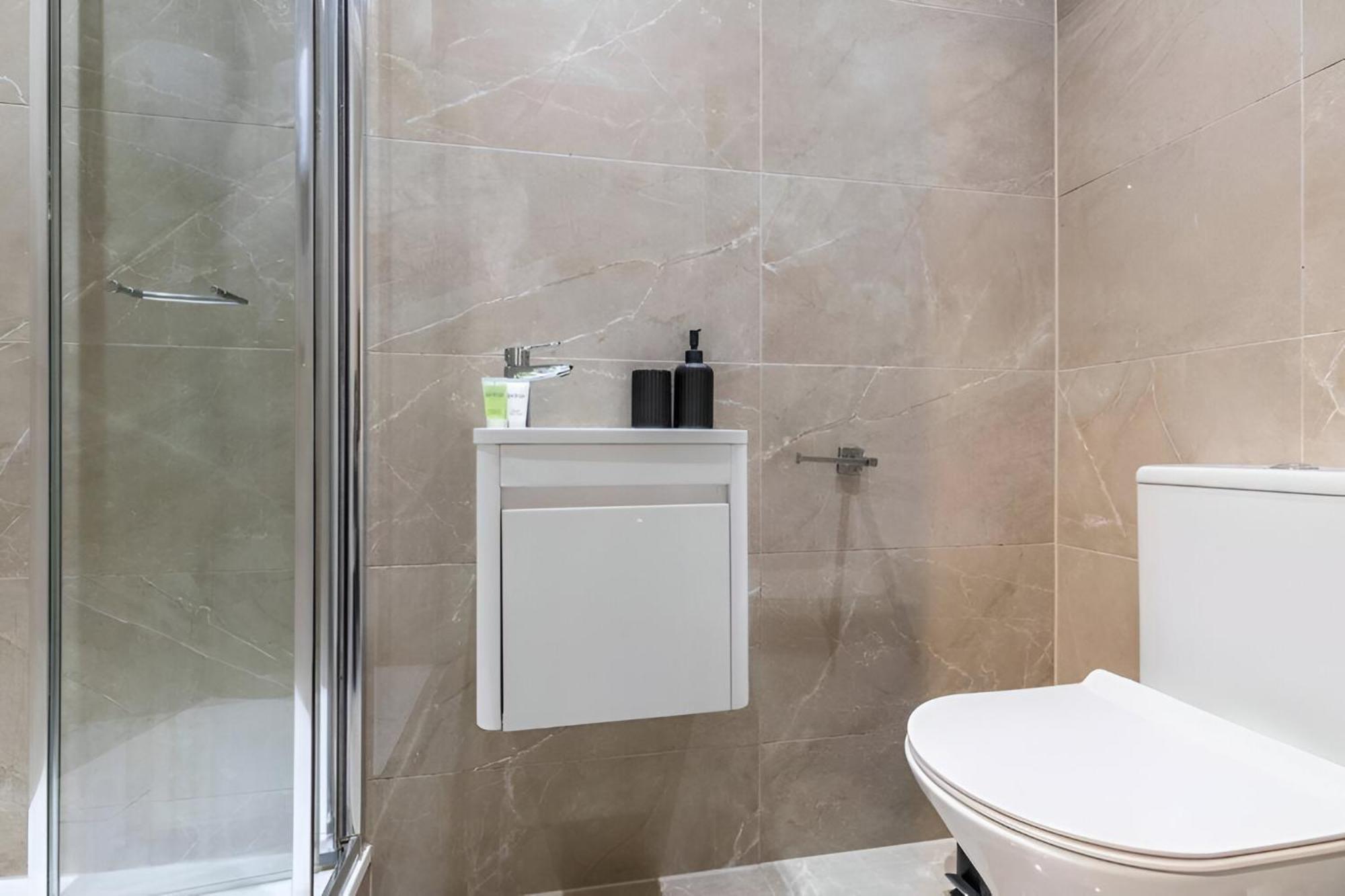 Cozy Vibes Minimalist Studio Stay Londra Esterno foto